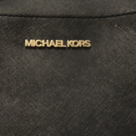 Michael Kors Cross Body - Picture 3 of 3